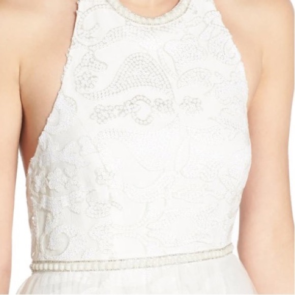 new ✶ Barefoot Bride ✶ Ethereal Pearl Trim Halter Lace Gown ✶ Ivory Size Medium - Picture 12 of 14